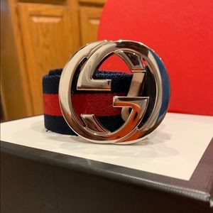 Men’s Navy blue Gucci belt